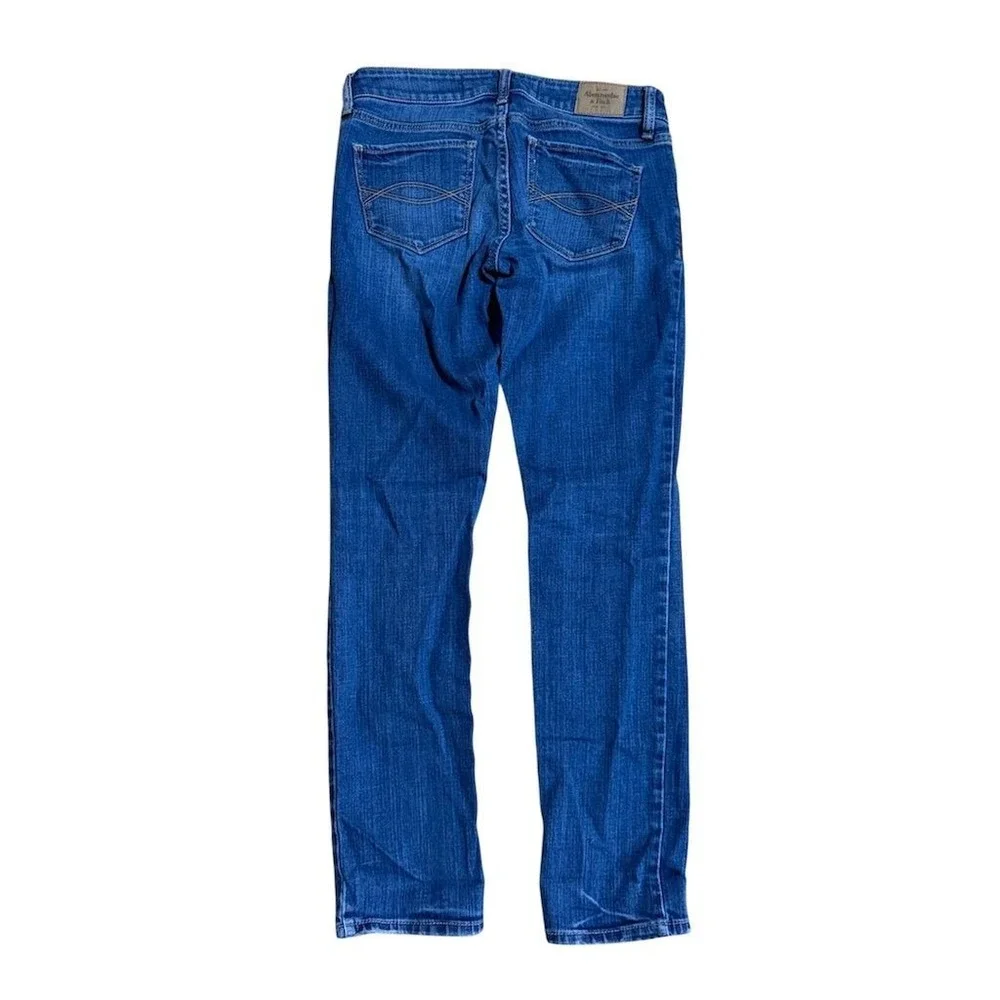 Abercrombie & Fitch Women's Straight Jeans Size 2 Blue Medium Wash 26x31 Y2K‎